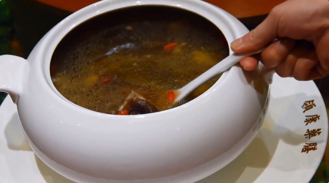 黃精排骨湯.png