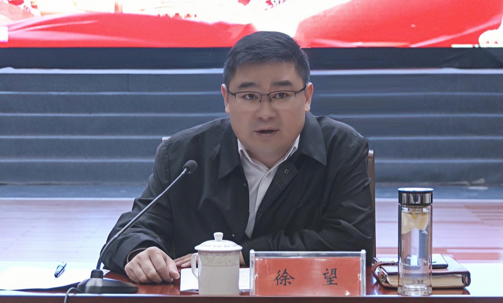 正在上傳...