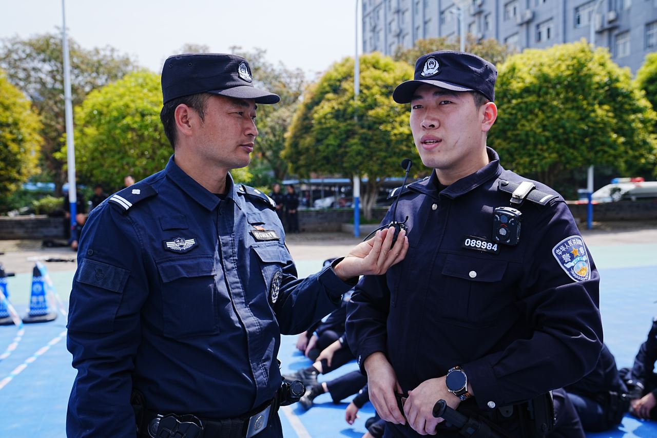 正在上傳...